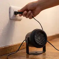 Conectar el proyector a la toma
